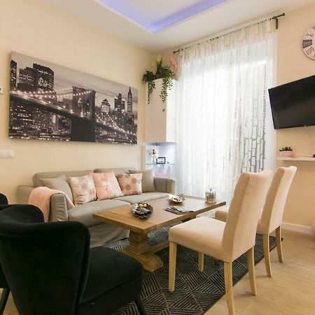 Sol Luxury Suites Madrid Exterior photo