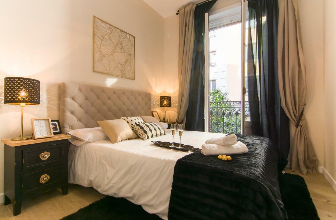 Sol Luxury Suites Madrid Exterior photo